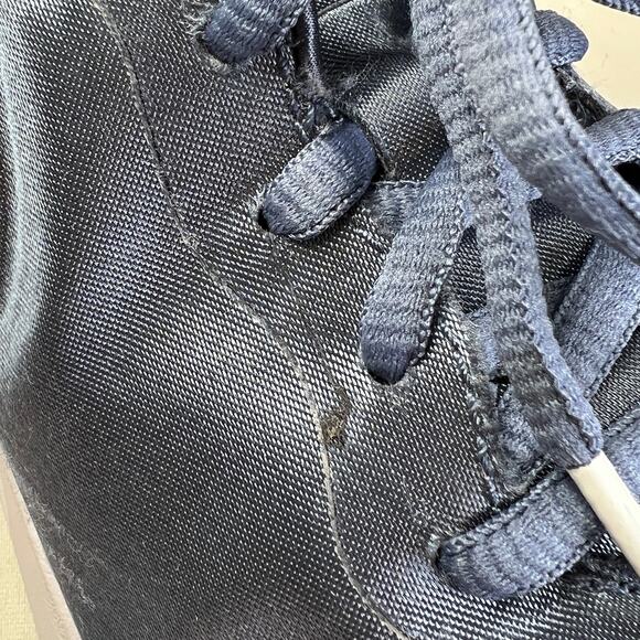 Nike Tanjun Premium Satin Running Shoes Women's 8 Blue and White Sneakers - Picture 5 of 12